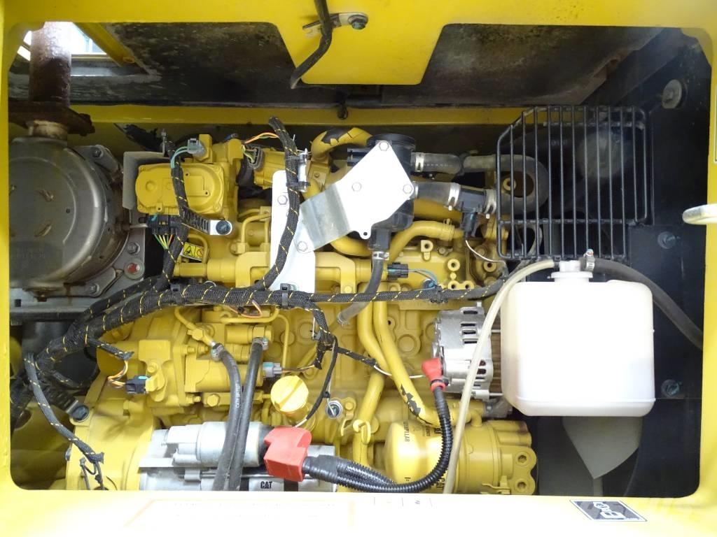 CAT 310 Escavatori cingolati