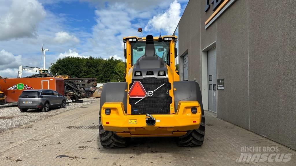 Volvo L 90 H Pale gommate