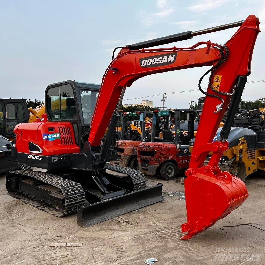 Doosan DX60 Escavatori cingolati