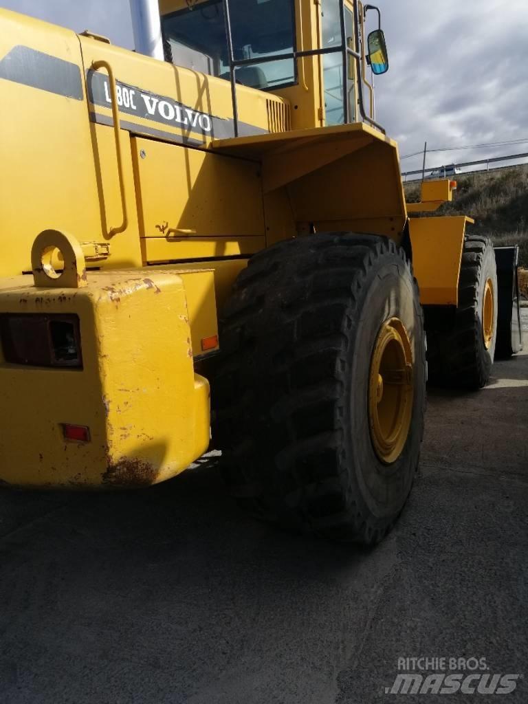 Volvo L 180 C Pale gommate