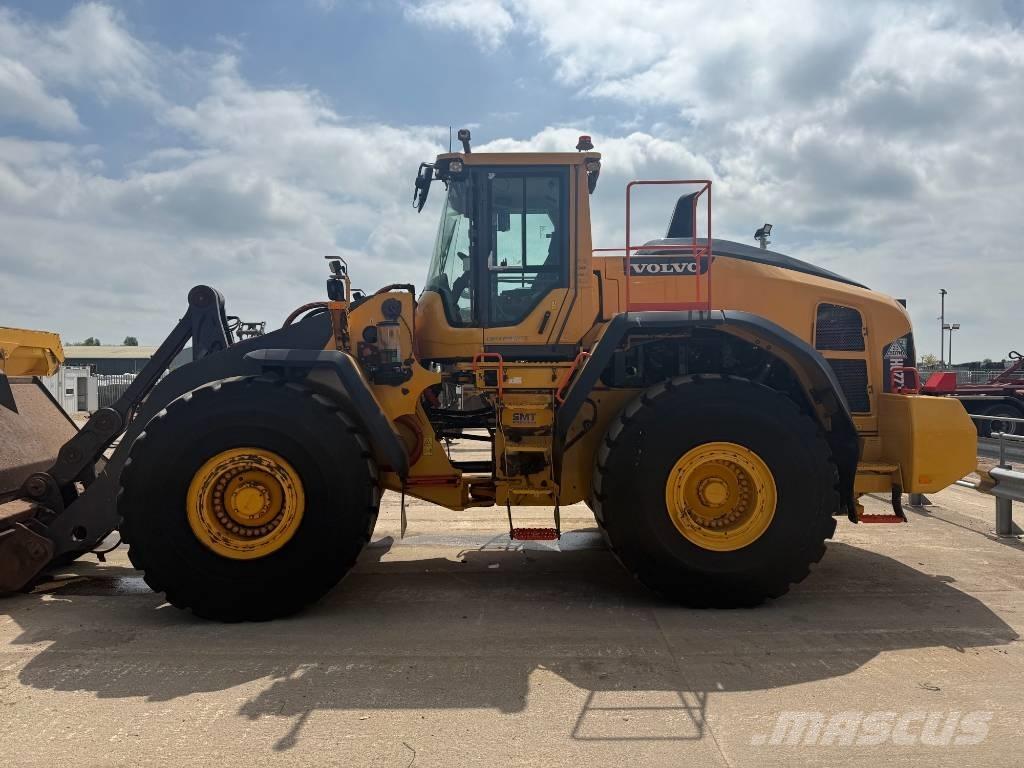 Volvo L 220 H Pale gommate