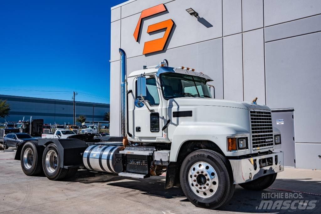 Mack Pinnacle Motrici e Trattori Stradali