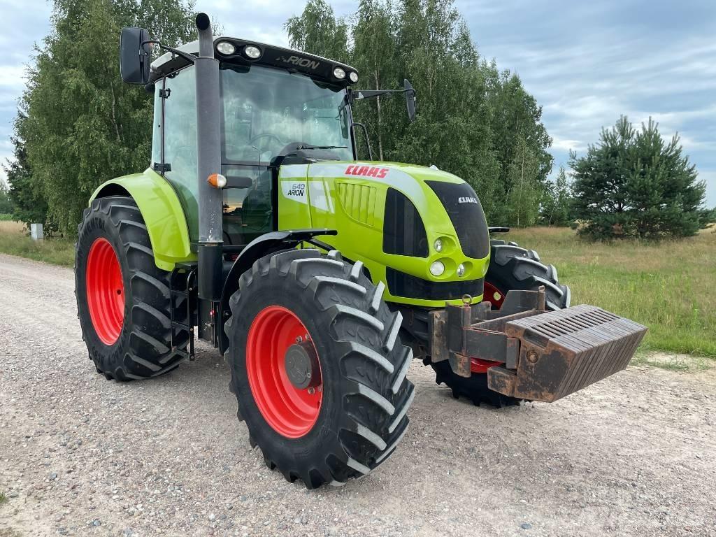CLAAS Arion 640 Trattori
