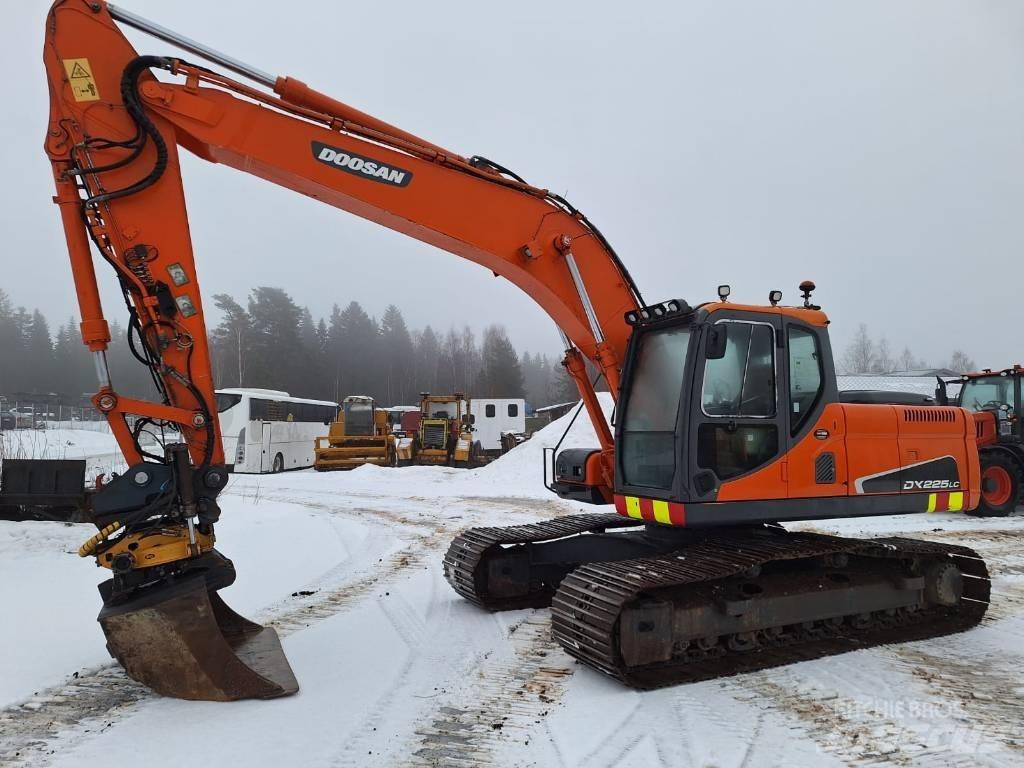 Doosan DX 225 LC Escavatori cingolati