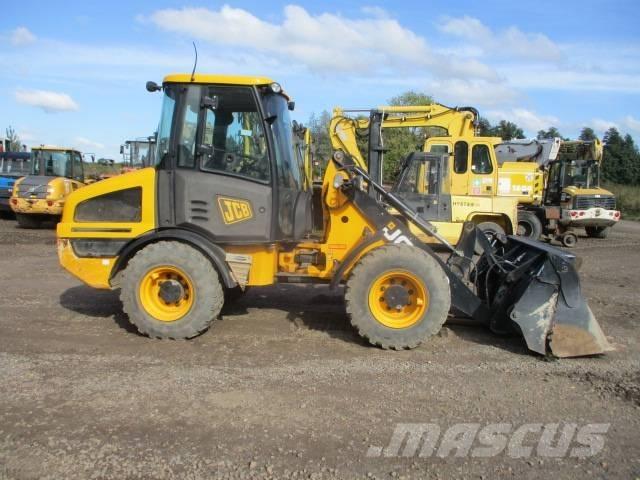 JCB 407 Pale gommate