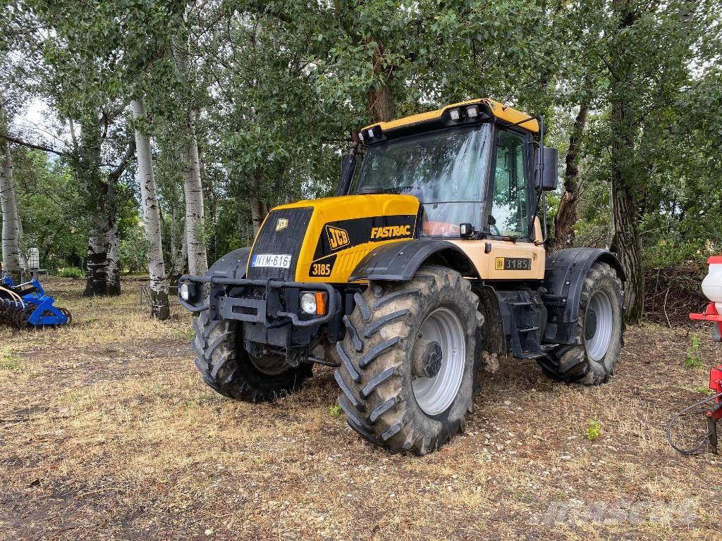 JCB Fastrac 3185 Trattori