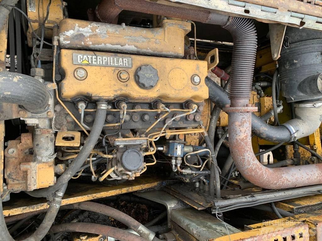 CAT M 315 Escavatori gommati