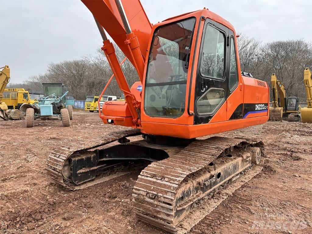 Doosan DH 220 LC-7 Escavatori cingolati