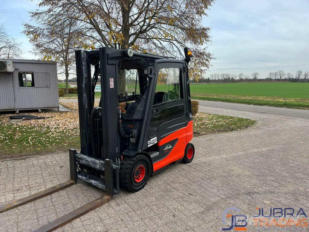 Linde E25-01 Carrelli elevatori elettrici
