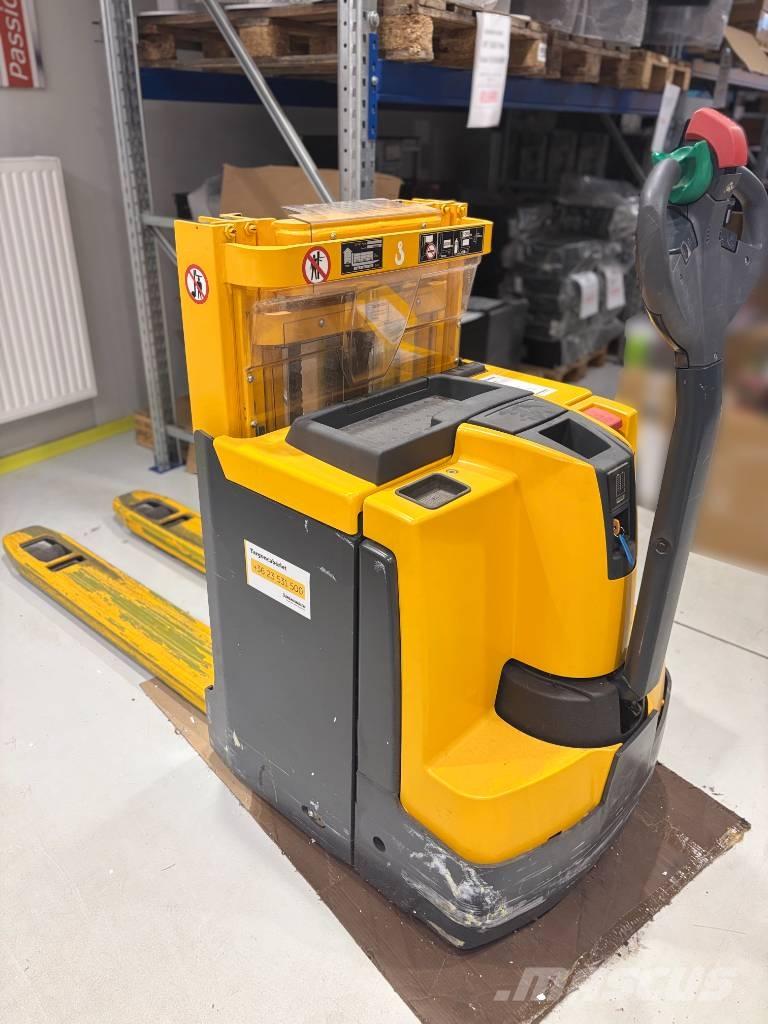 Jungheinrich EJD 220 Carelli stoccatori  automatici-usati