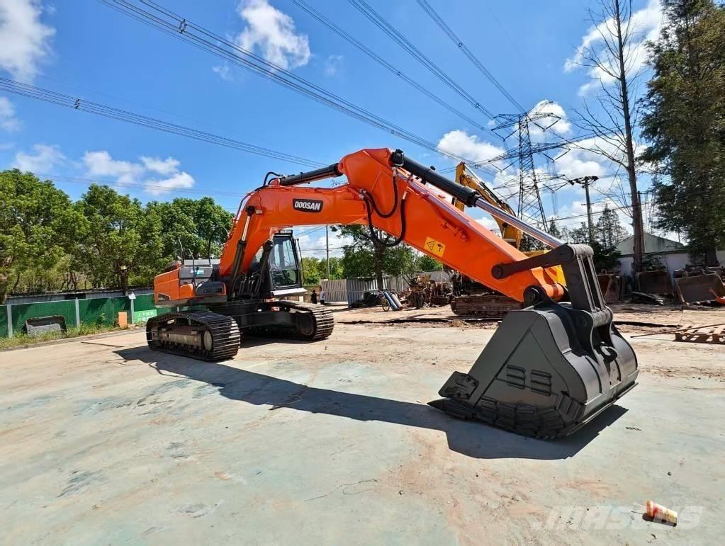 Doosan DX380LC-9 Escavatori anfibi