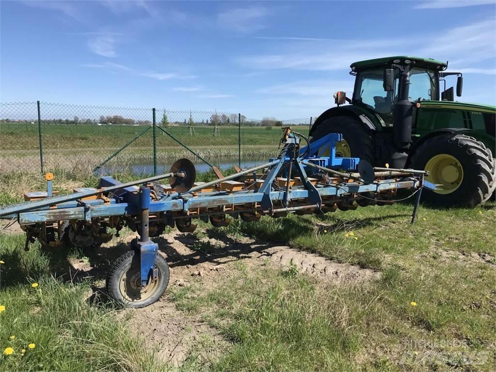 Kleine Uni Corn 3 Perforatrici