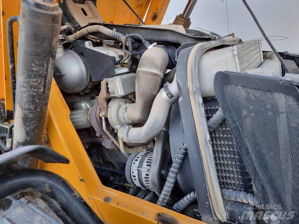 JCB 4 CX Terne