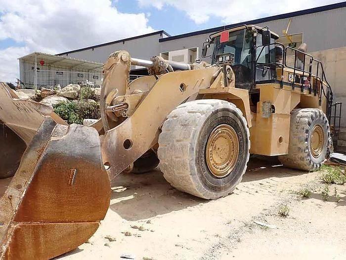 CAT 988K Pale gommate