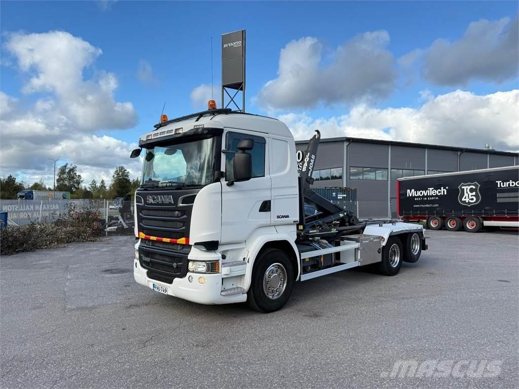 Scania R 520 6X2 Camion con gancio di sollevamento