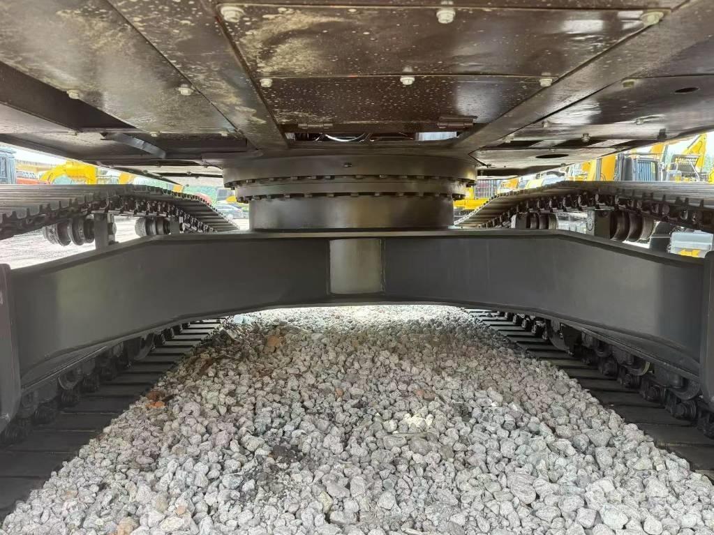 Doosan DX300-9C Escavatori cingolati