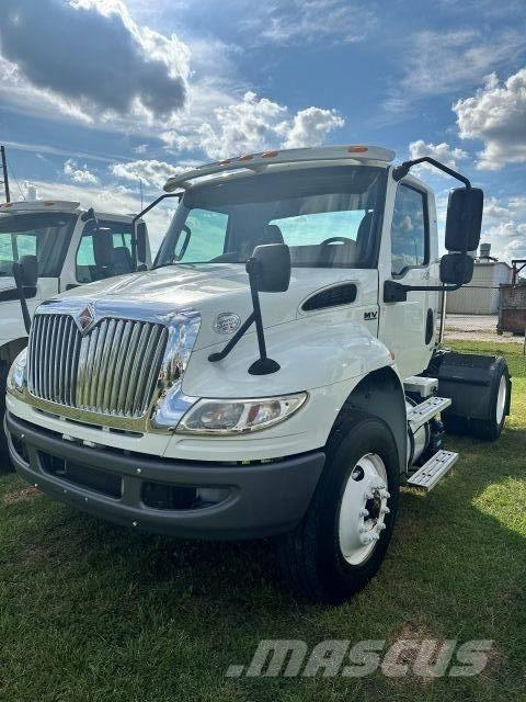 International MV607 Motrici e Trattori Stradali