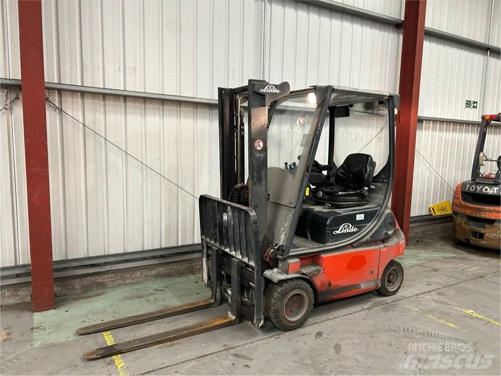 Linde E18P-02 Carrelli elevatori elettrici