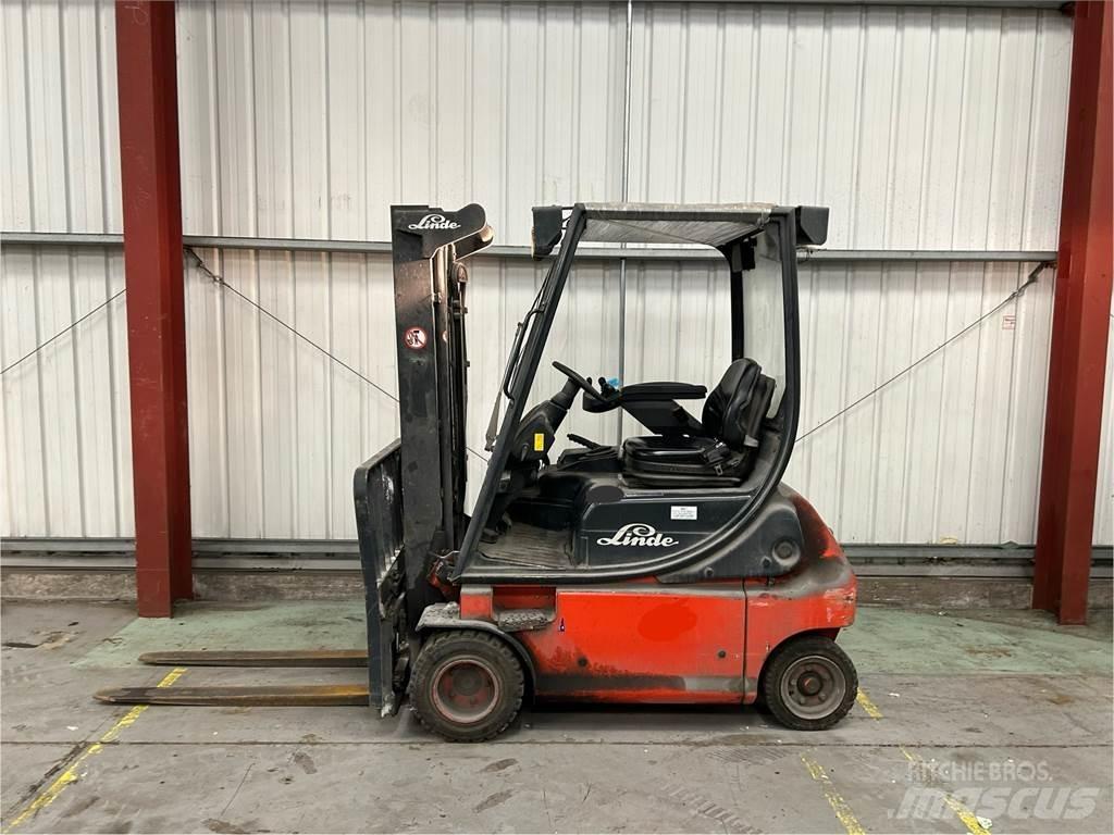 Linde E18P-02 Carrelli elevatori elettrici
