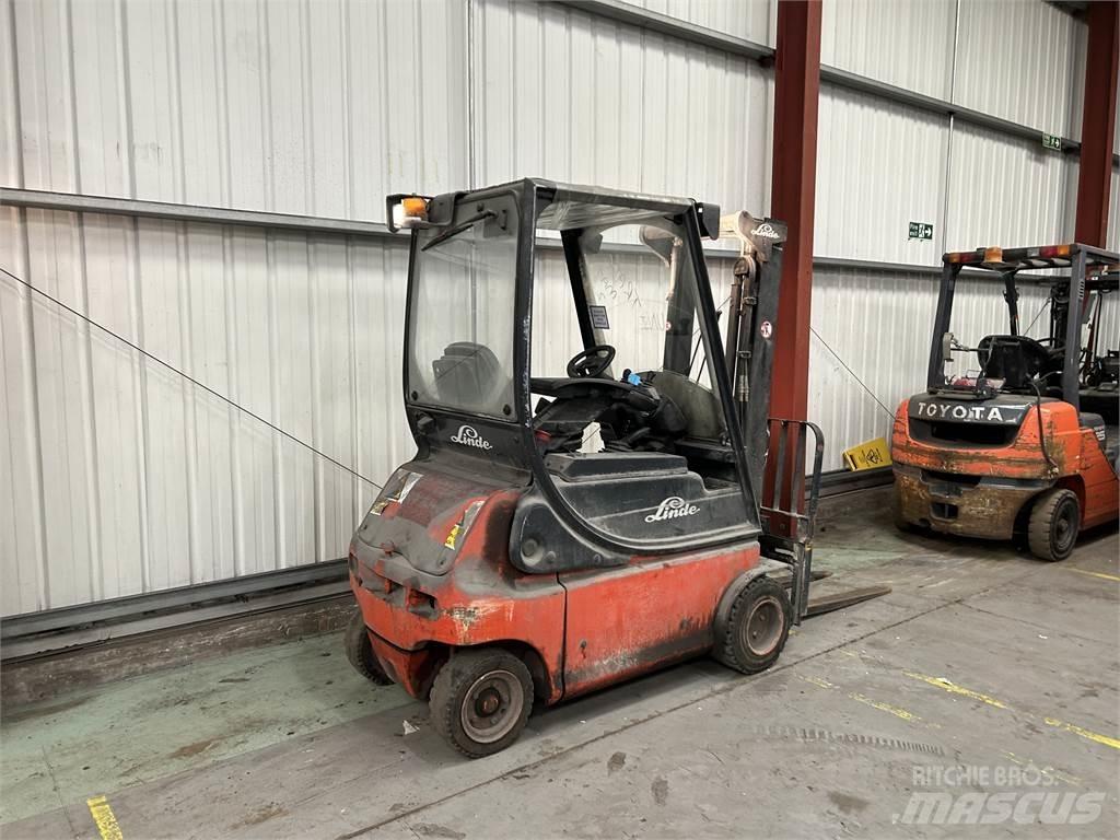 Linde E18P-02 Carrelli elevatori elettrici