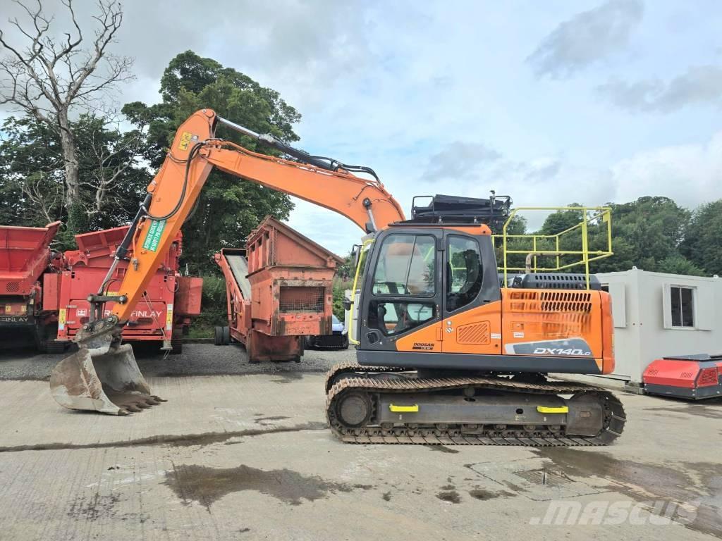 Doosan DX 140 LC Escavatori cingolati