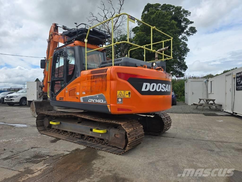 Doosan DX 140 LC Escavatori cingolati