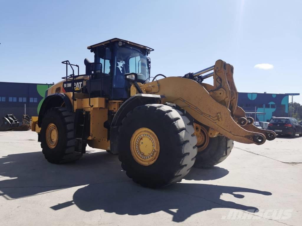 CAT 980M Pale gommate