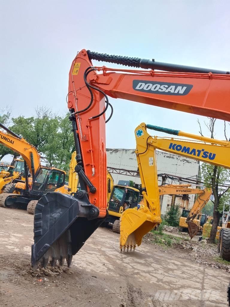 Doosan DX 300 LC Escavatori cingolati