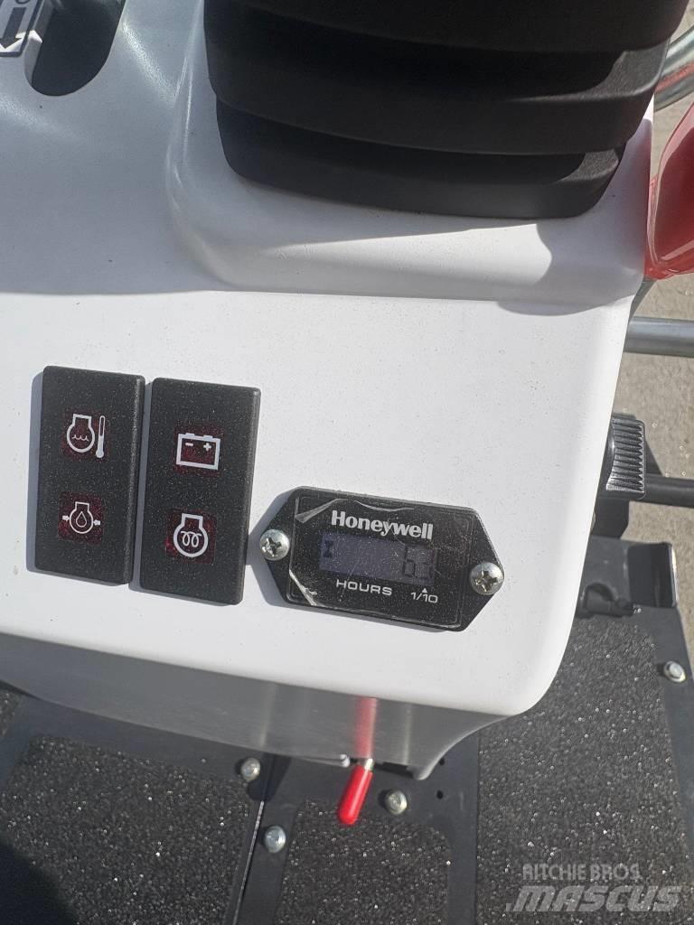 Bobcat E 08 Miniescavatori