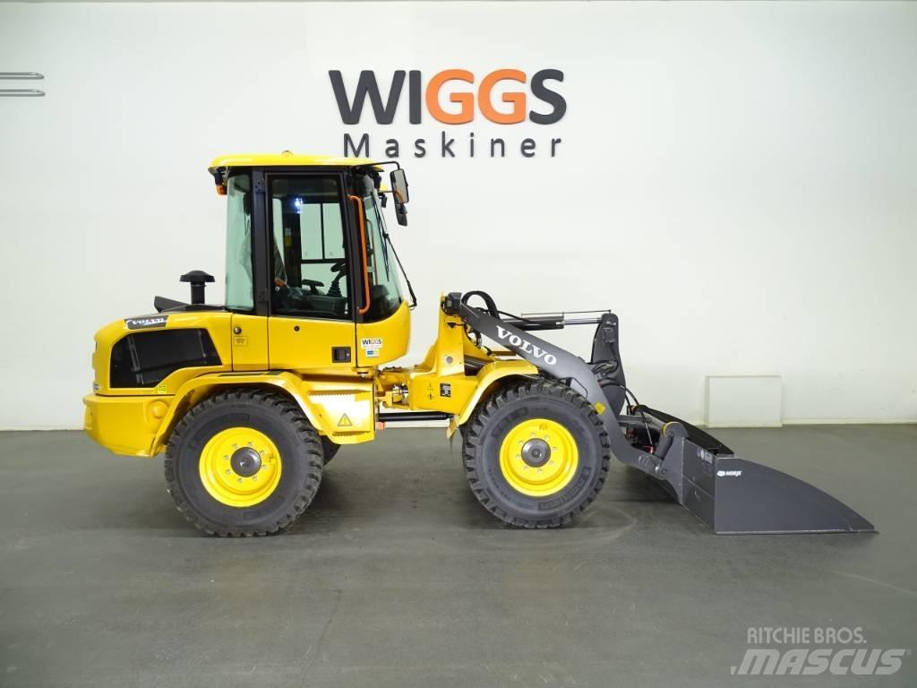 Volvo L30 HS Pale gommate