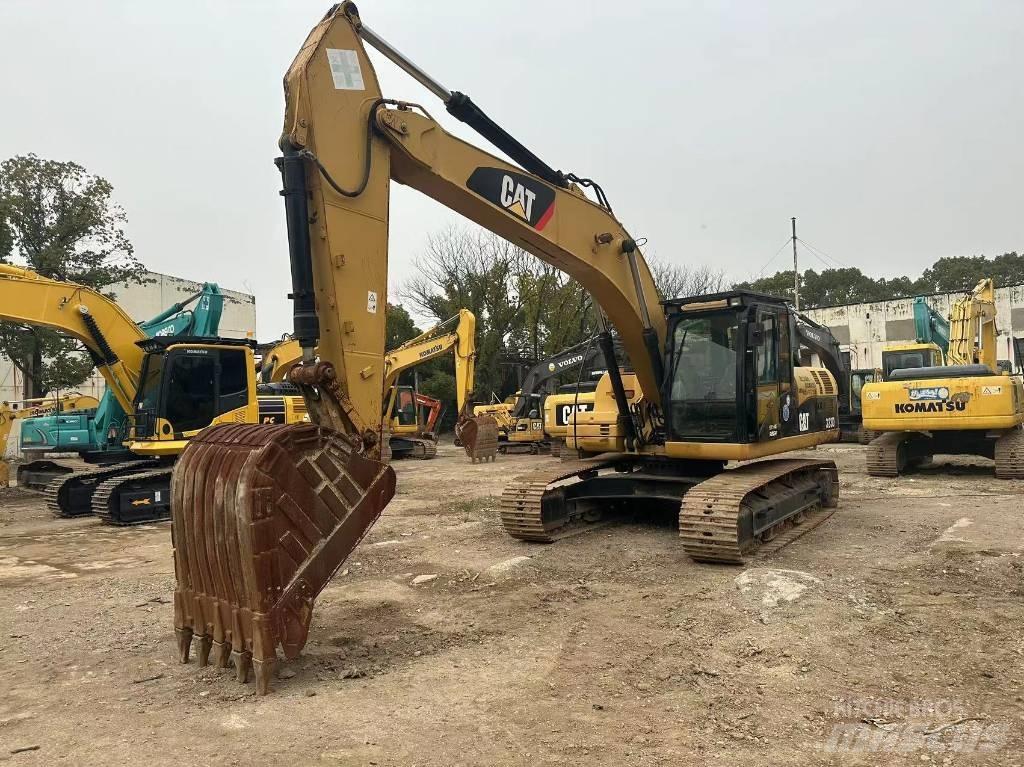 CAT 323D Escavatori cingolati