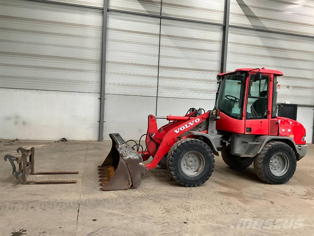 Volvo L 30 B-Z/X Pale gommate