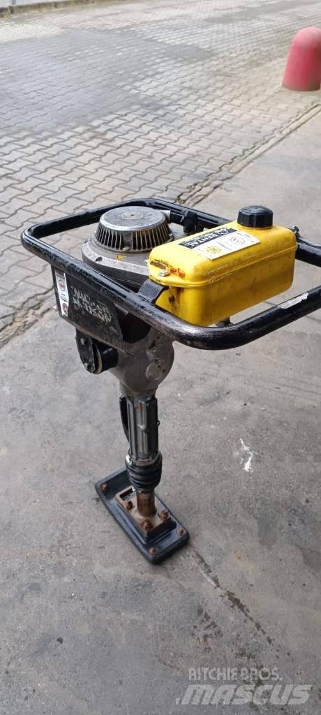 Wacker Neuson BS30 Vibrocostipatore verticale