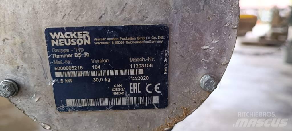 Wacker Neuson BS30 Vibrocostipatore verticale