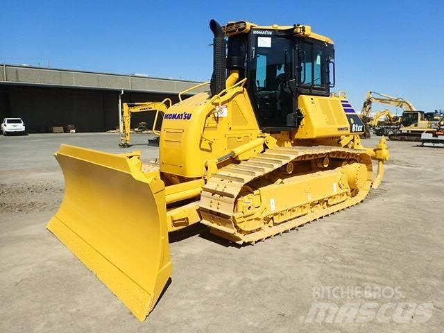 Komatsu D61EX-24 Dozer cingolati