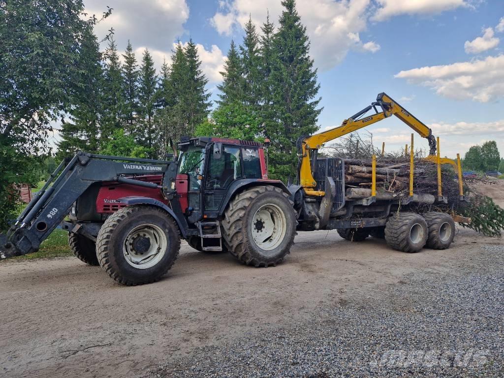 Valtra 8450 Hitech Trattori