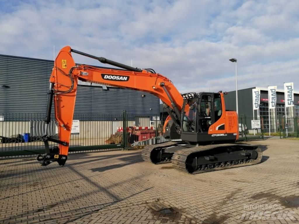 Doosan DX 235 LCR-5 Escavatori cingolati
