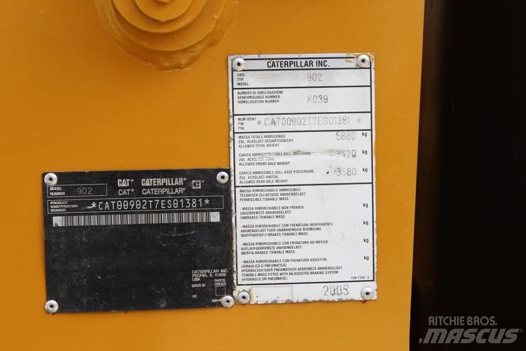 CAT 902 Pale gommate