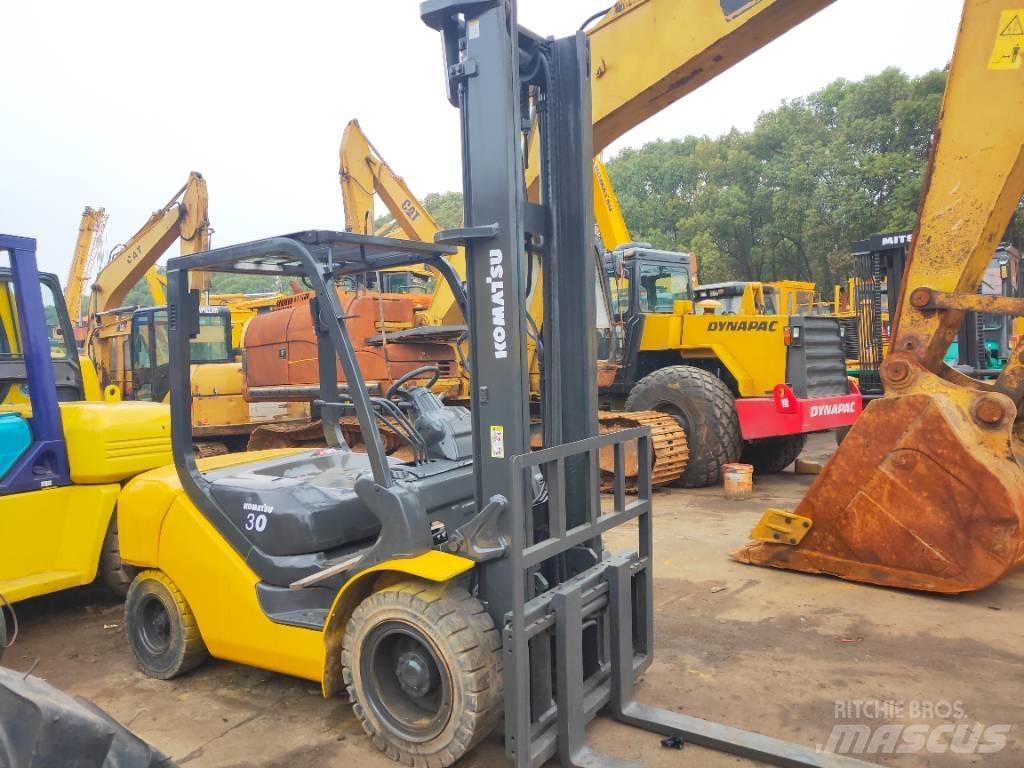 Komatsu FD 30 T-17 Carrelli elevatori diesel