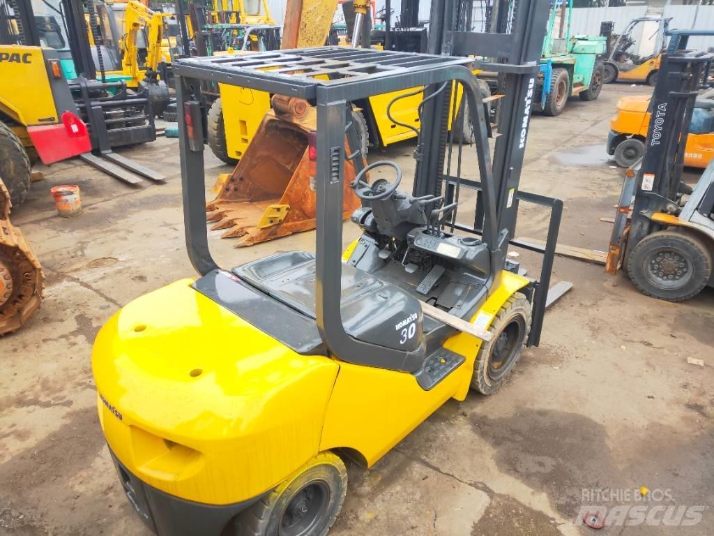 Komatsu FD 30 T-17 Carrelli elevatori diesel
