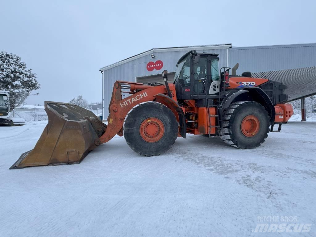 Hitachi ZW 370-6 Pale gommate