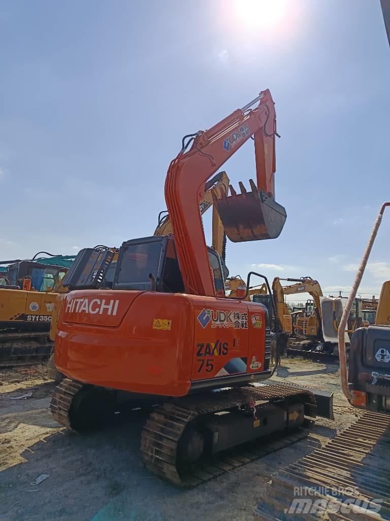 Hitachi ZX 75 Escavatori medi 7t - 12t