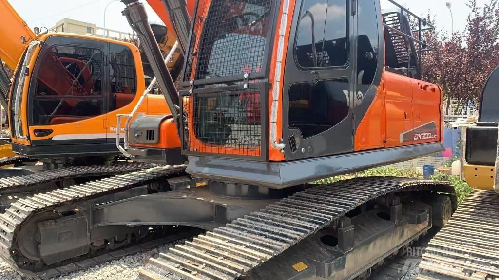 Doosan DX 300 LC Escavatori cingolati