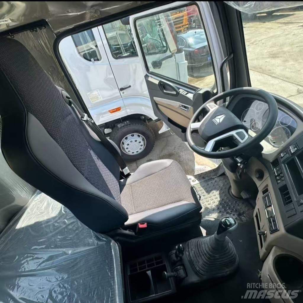 Howo 371 8x4 Camion ribaltabili