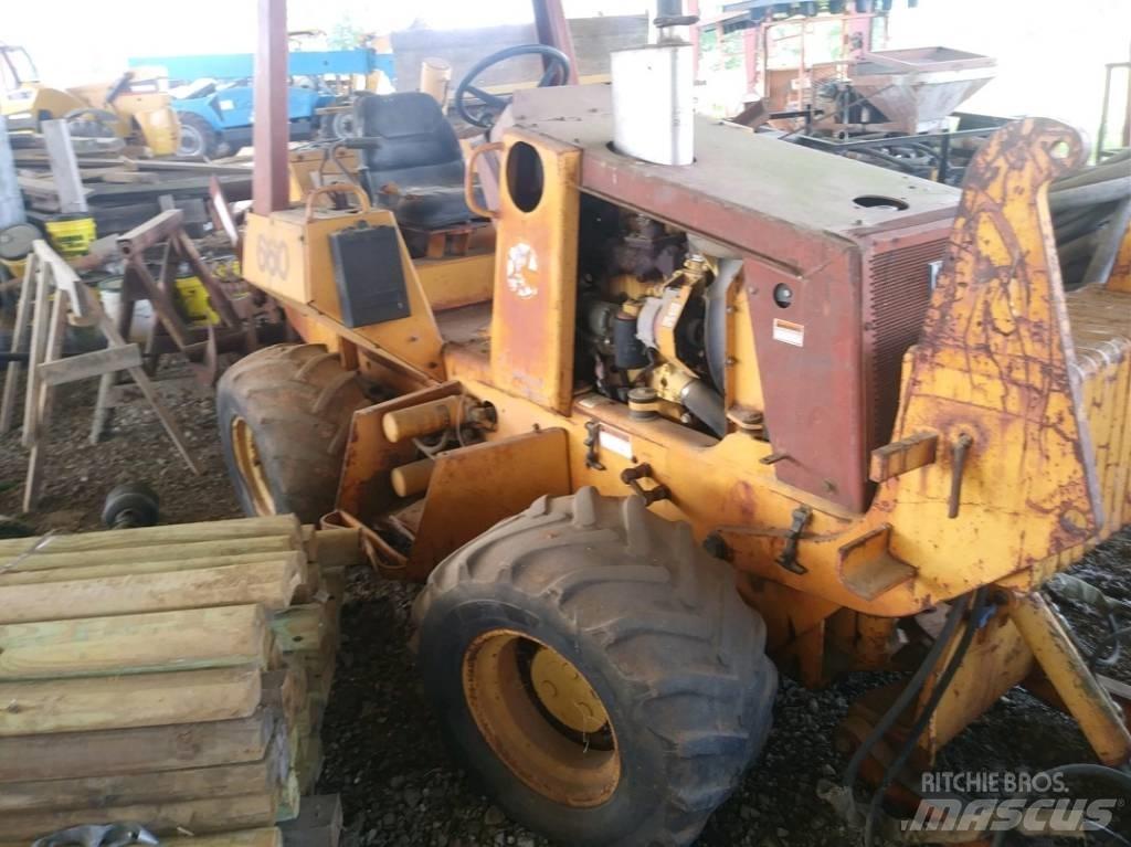 CASE 660 Scavafossi