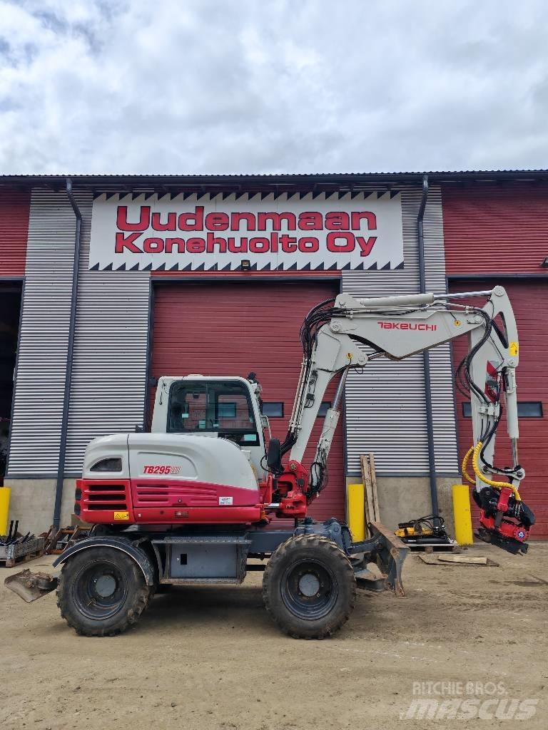 Takeuchi TB295W Escavatori gommati
