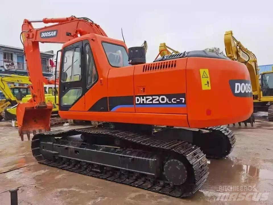Doosan DH 220 Escavatori cingolati