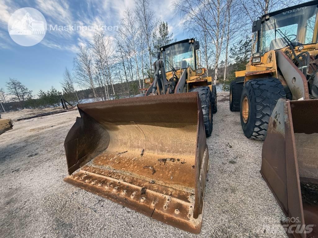 Volvo L 120 C Pale gommate
