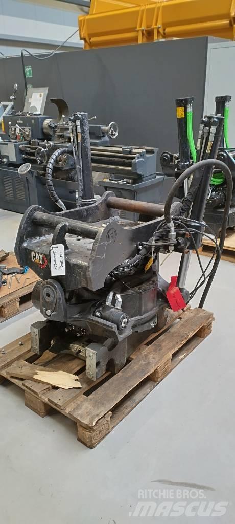 CAT TRS 23 Escavatori cingolati