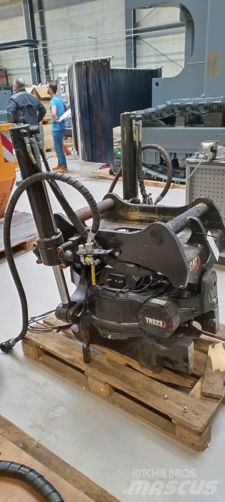 CAT TRS 23 Escavatori cingolati